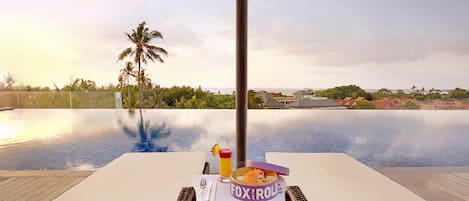 Outdoor pool, pool loungers