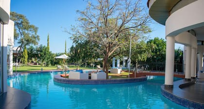 Twangale Resort & Spa