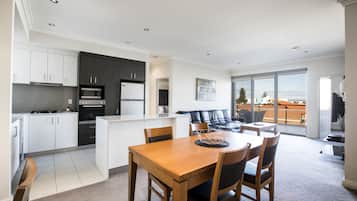 1 bedroom, desk, soundproofing, iron/ironing board