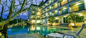 Southgate Residence Hotel