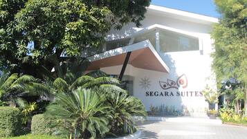 Fachada de la propiedad