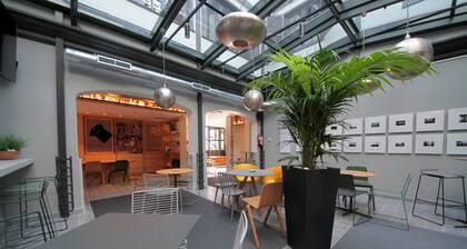 Complutum Hostel