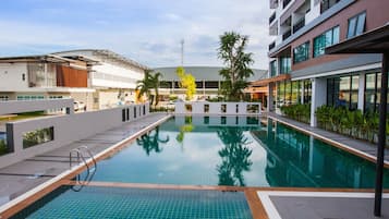 Outdoor pool, sun loungers