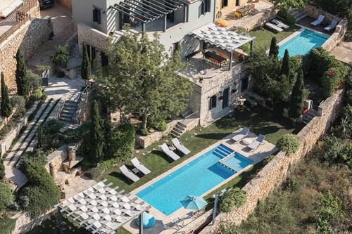 Erondas Cretan Country Villas