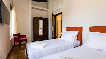 Luxury Villa, 4 Bedrooms, Private Pool (ΙΙ)