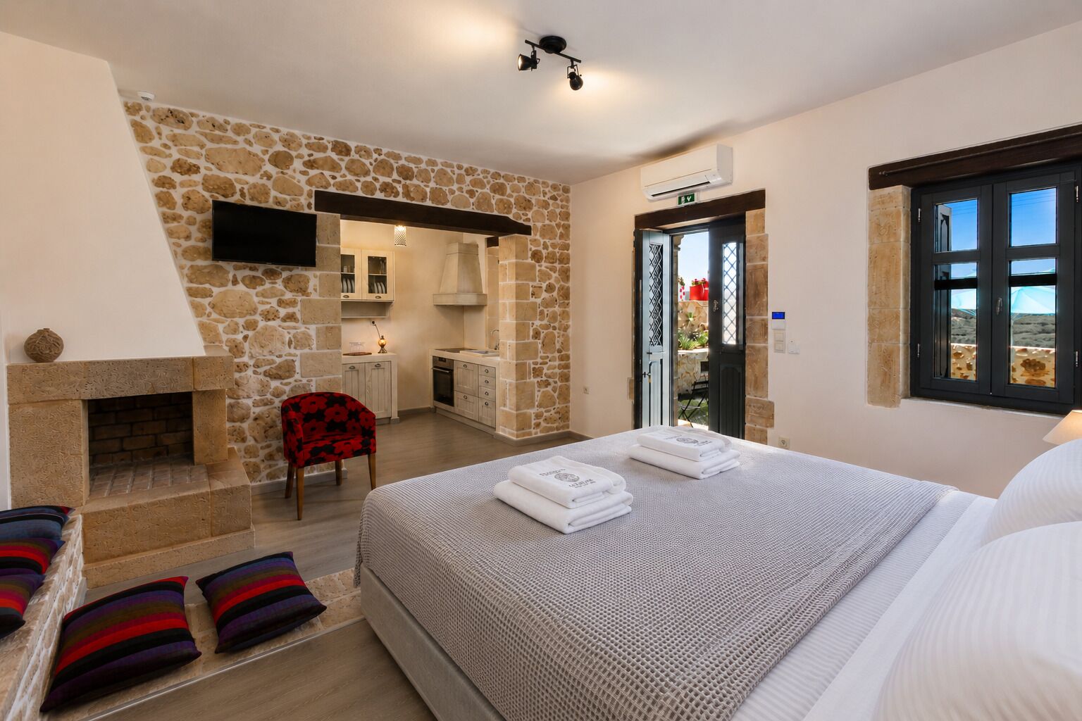 Villa Deluxe, 4 chambres, piscine privée (Ι) | 4 chambres, literie hypoallergénique, chambres insonorisées