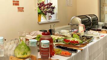 Daily buffet breakfast for a fee