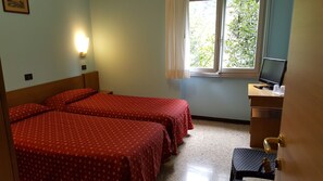 Chambre de base double ou avec lits jumeaux, 1 lit double ou 2 lits jumeaux | Vue de la chambre