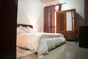 Executive-huone | Business center omassa huoneessa