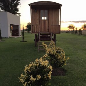 Exterior detail - Las Piedras Cabañas (General Belgrano)