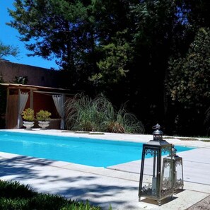 季節性室外游泳池