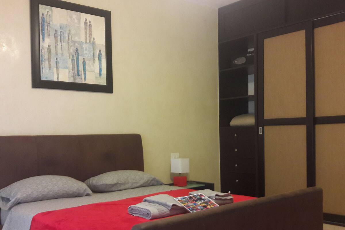 In-room safe, iron/ironing board, cots/infant beds, free WiFi