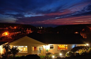 Exterior - Brynteg Bed and Breakfast - Manorbier (Tenby)