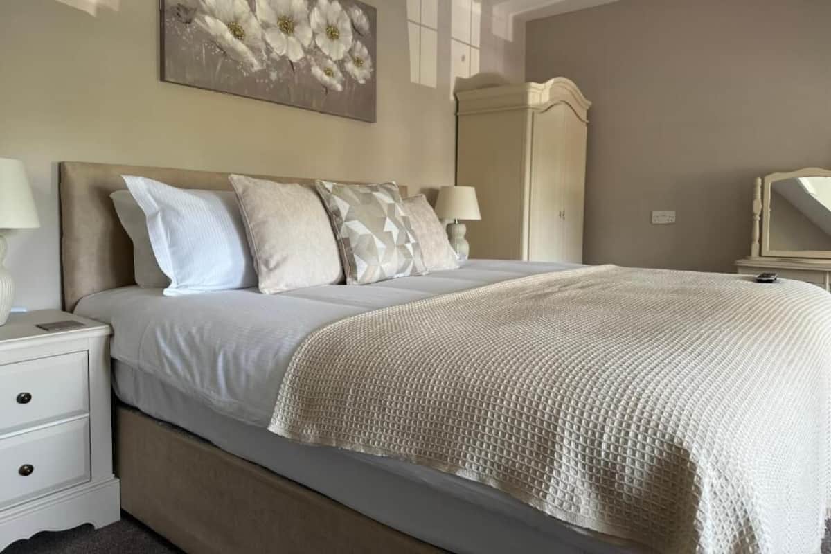 Double Room, Ensuite (Large Double)