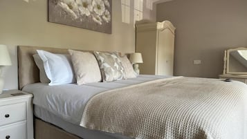 Doppelzimmer, mit Bad (Large Double)