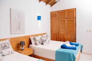 Travel crib, free WiFi, bed sheets - El Pelicano Apart-Hotel (Las Galeras)