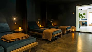 Couples treatment room(s), body treatments, hot stone massages