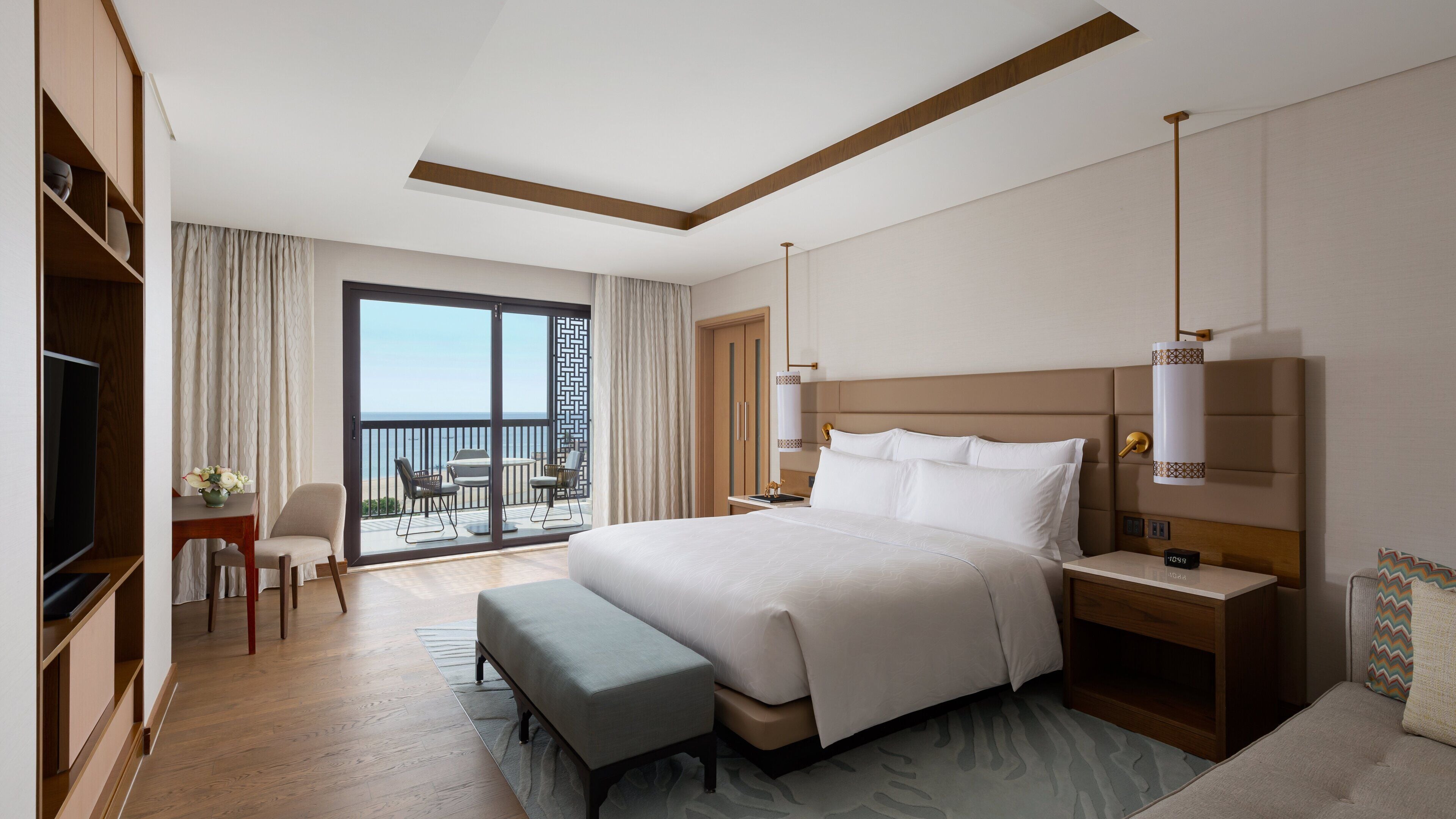 Literie de qualité supérieure, matelas Select Comfort, minibar