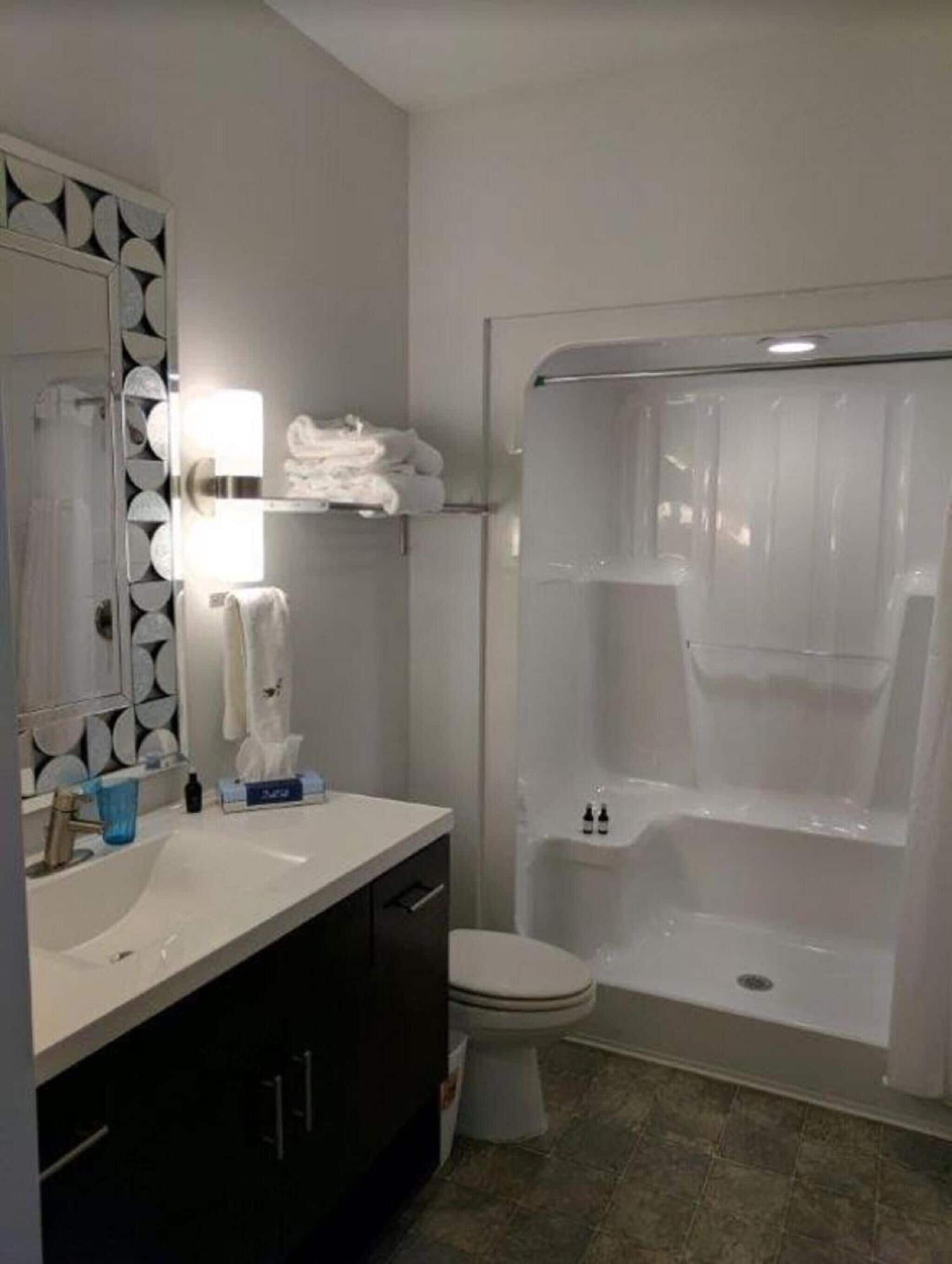 Shower, free toiletries, hair dryer, towels