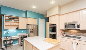 Condo, 4 Bedrooms | Private kitchen | Fridge, microwave, coffee/tea maker - Hole in One By Signature Vacation Rentals (Goodyear)