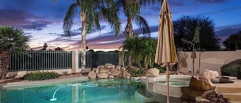 สระว่ายน้ำ