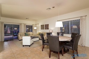 Condo, 3 habitaciones | Servicio a la habitación