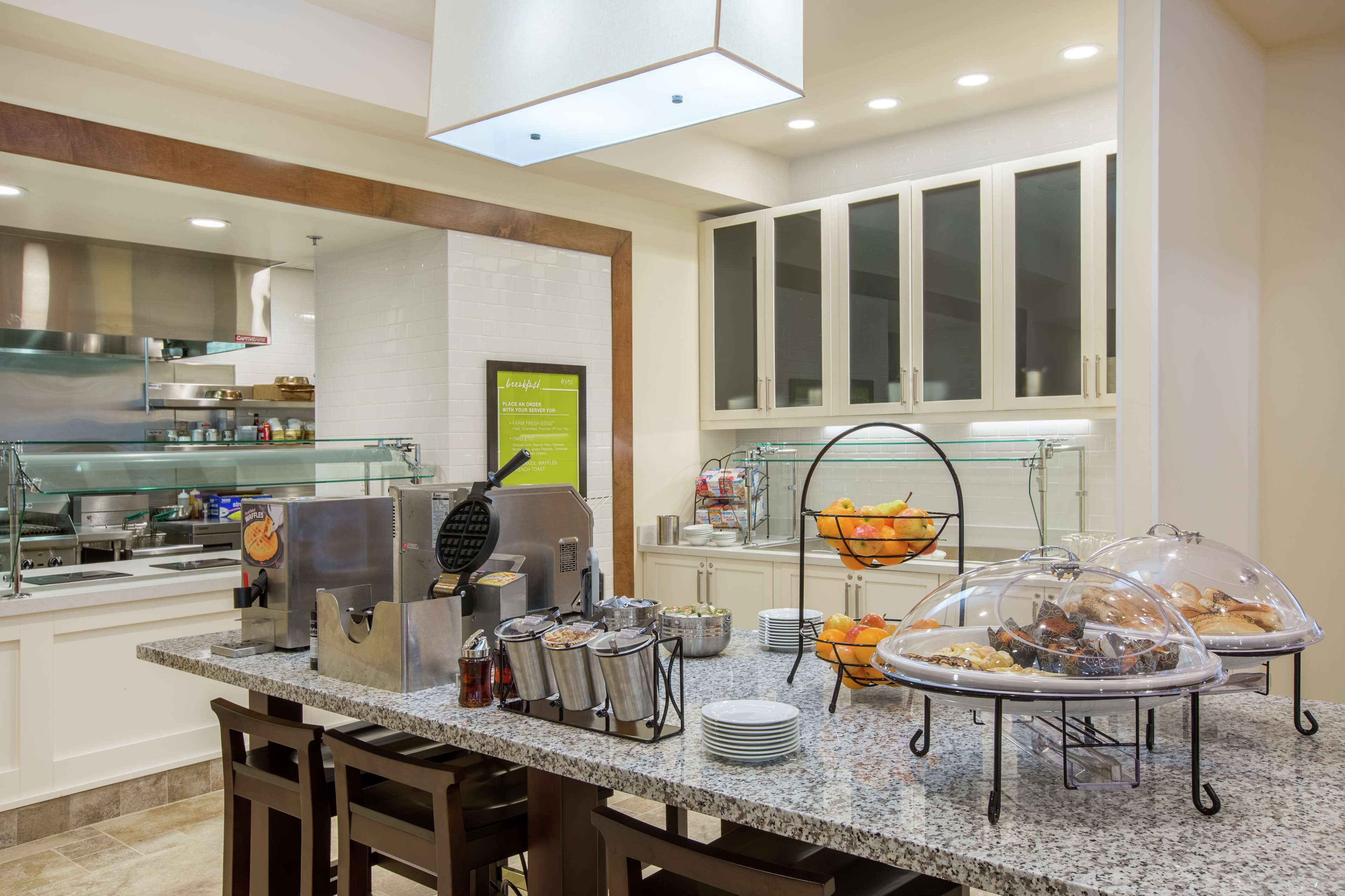 daily cooked-to-order breakfast for a fee