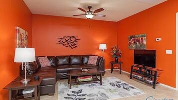 House, 3 Bedrooms | Living area | DVD player