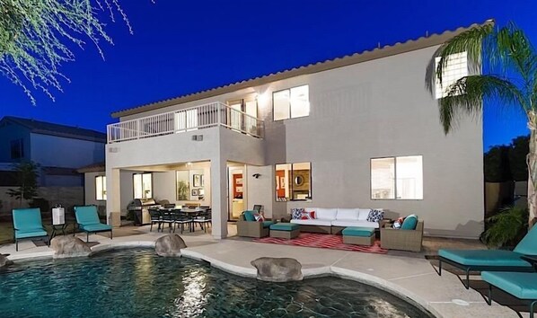 Outdoor pool - Dynamite By Signature Vacation Rentals (Cave Creek)