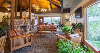 Ski Inn Condominiums by Resort Lodging Company