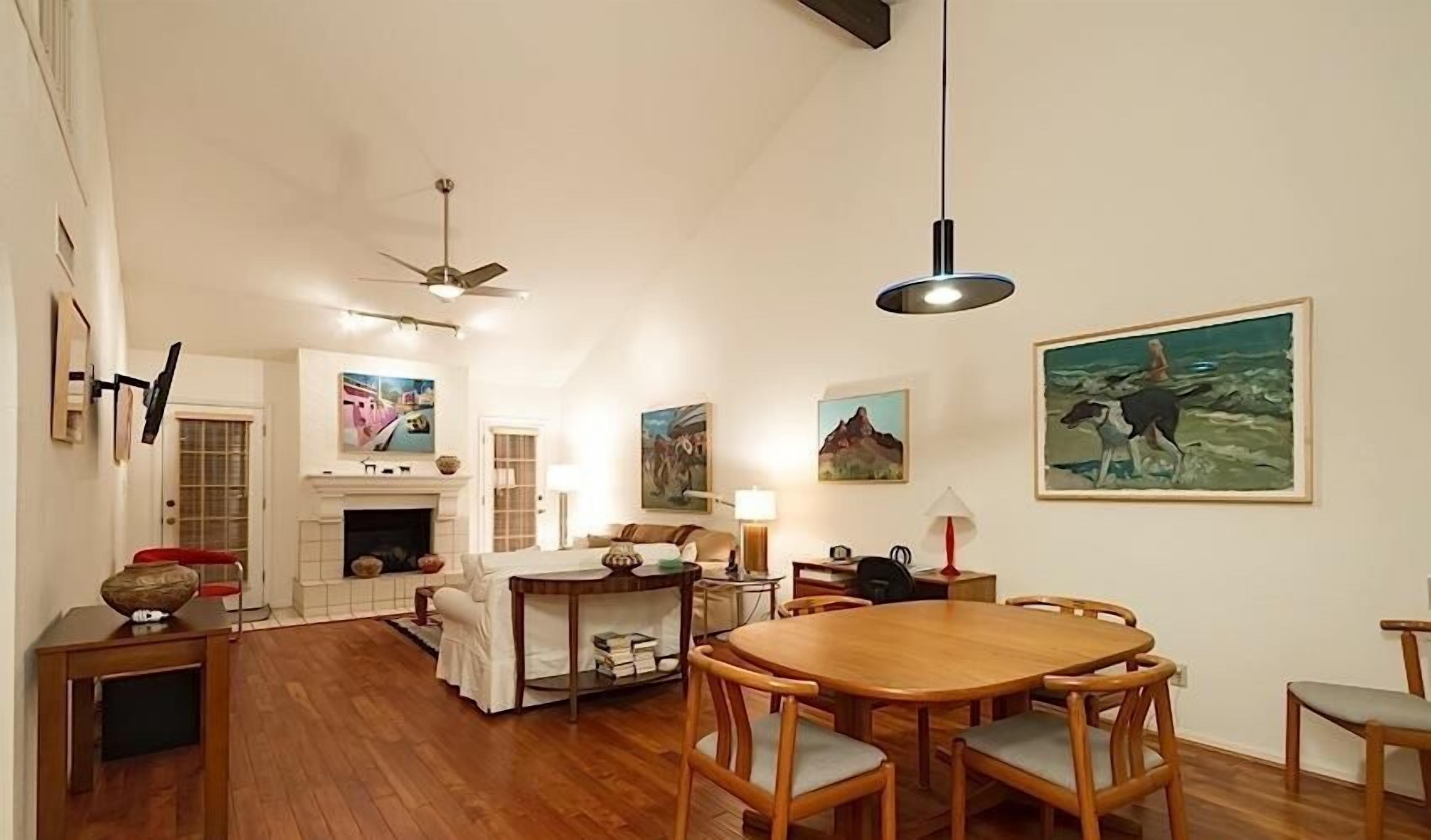 Condo, 3 habitaciones | Servicio a la habitación