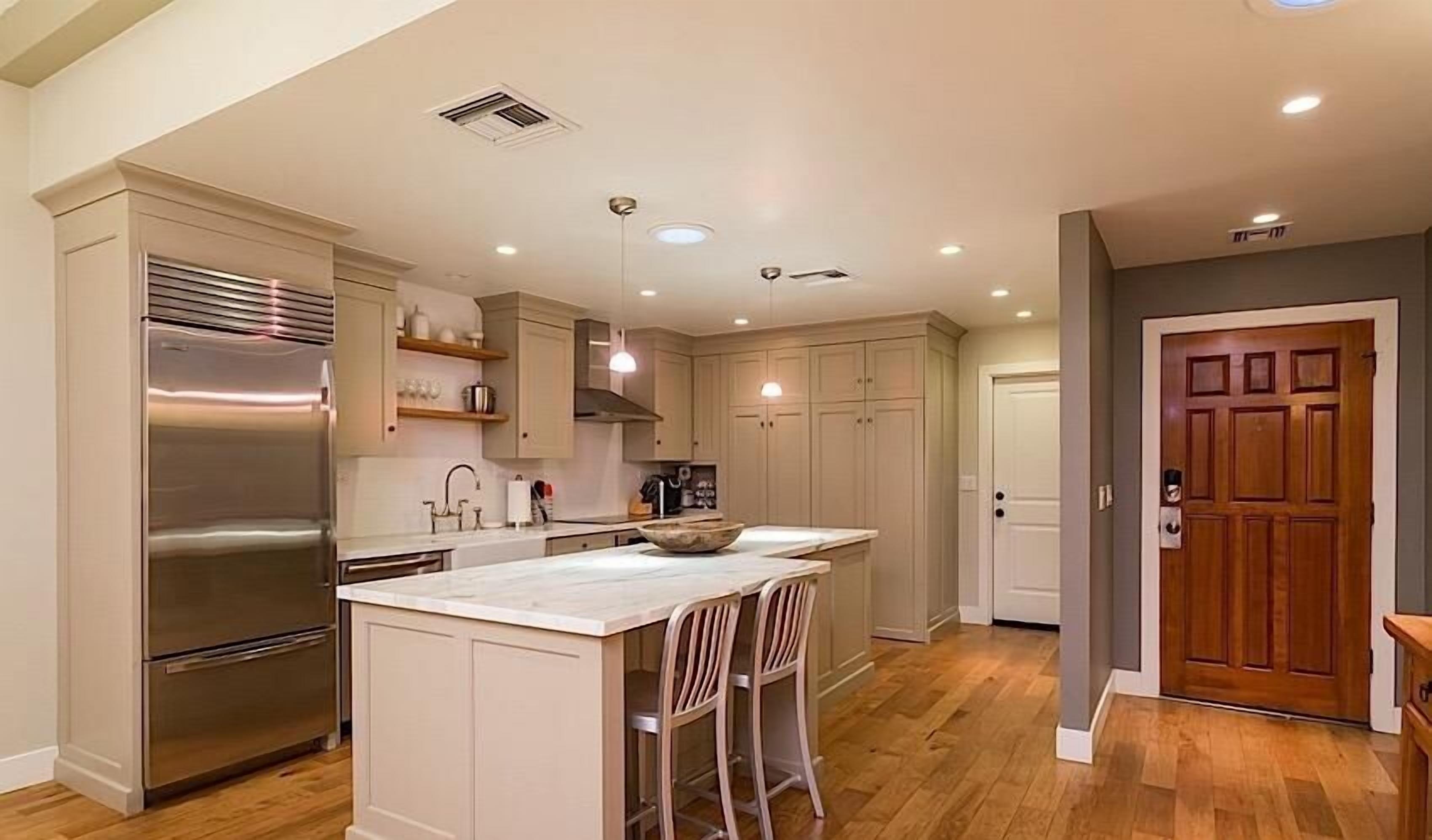 Condo, 2 Bedrooms | Private kitchen | Fridge, microwave, coffee/tea maker