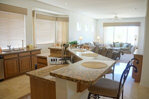 House, 3 Bedrooms | Private kitchen | Fridge, microwave, coffee/tea maker