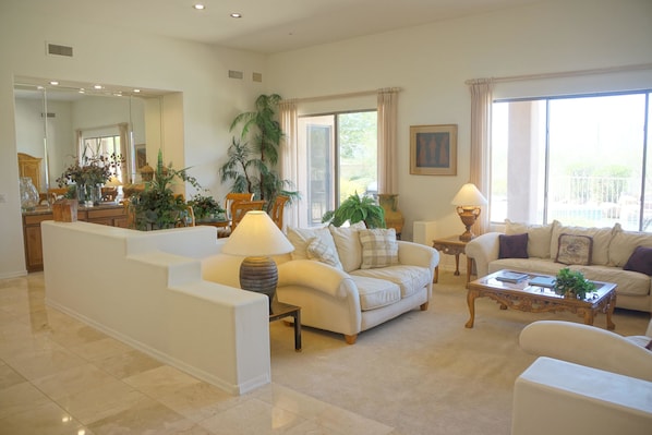 House, 3 Bedrooms | Living area | DVD player