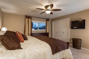 Condo, 3 Bedrooms