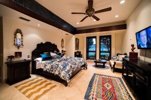 Condo, 5 Bedrooms