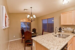 公寓客房, 3 間臥室 | 房內用餐