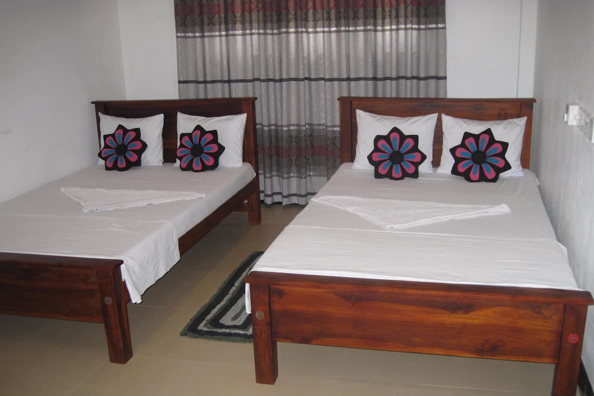 Basic Duplex, 2 Bedrooms, Garden View