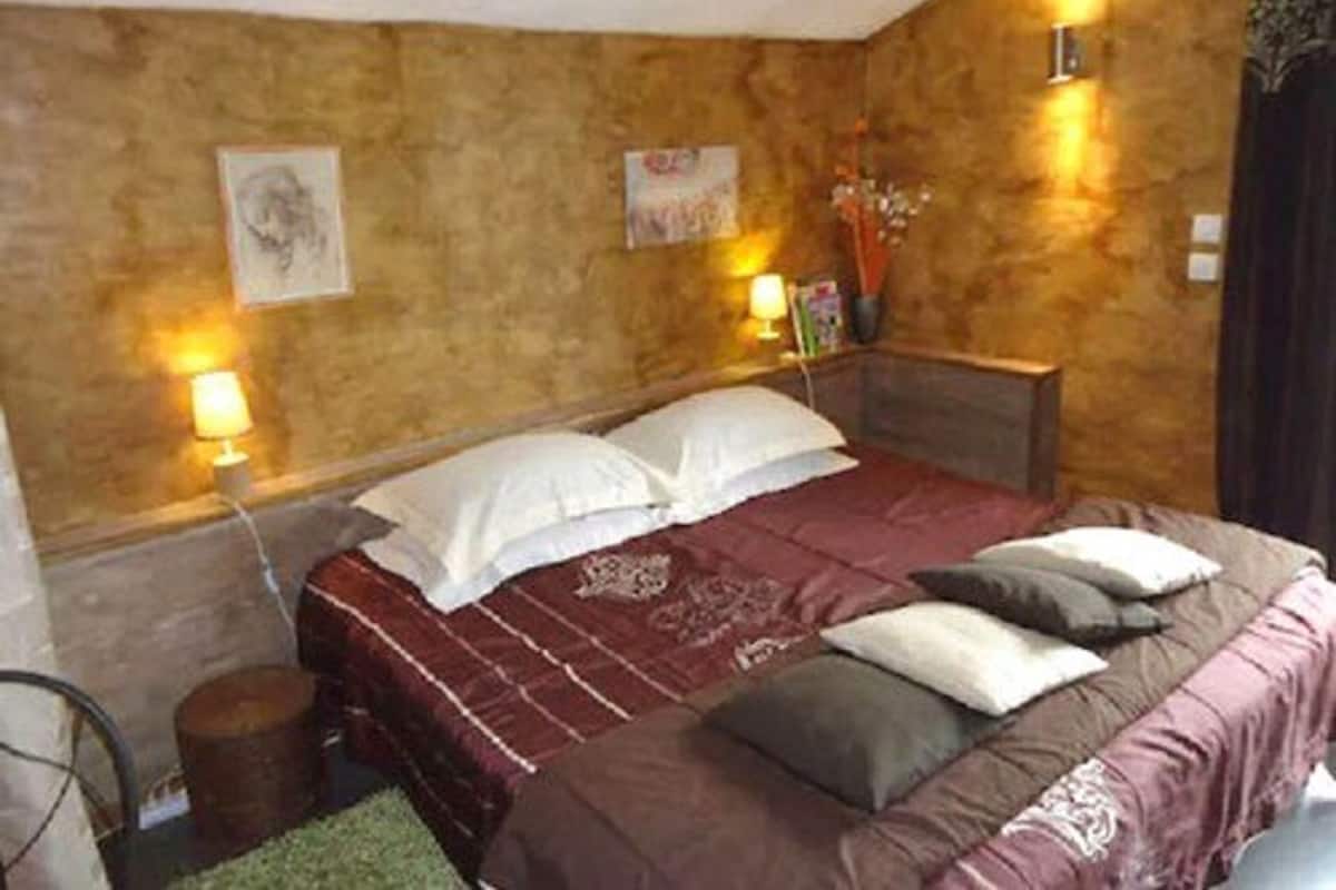 Estudio estándar (Philonios) | Wifi gratis y ropa de cama