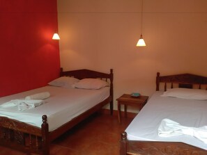 Iron/ironing board, free WiFi, bed sheets