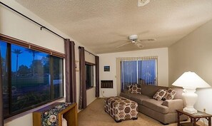 Condo, 2 Bedrooms | Living area