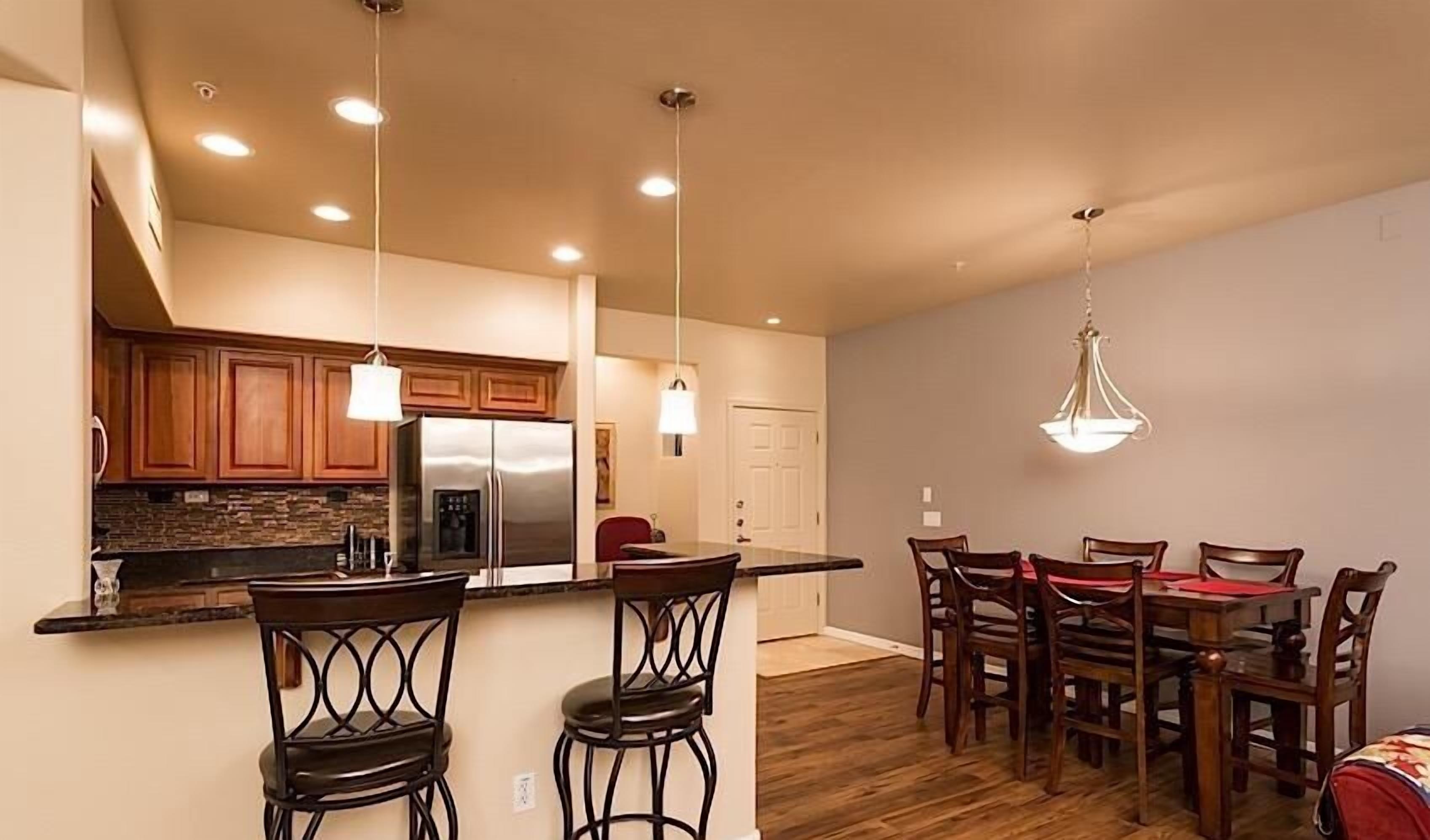 Condo, 2 habitaciones | Servicio a la habitación