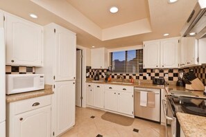 公寓客房, 3 間臥室 | 私人廚房 | 雪櫃、微波爐、咖啡機/沖茶器