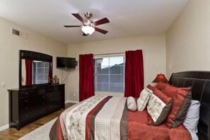 Condo, 3 Bedrooms