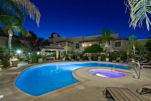 Outdoor pool - Something Borrowed By Signature Vacation Rentals (Scottsdale)