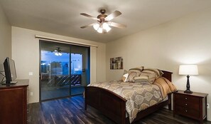 Condo, 3 Bedrooms