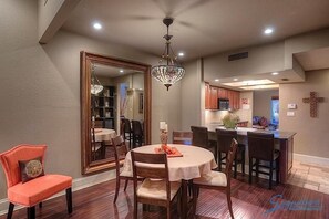 Condo, 2 Bedrooms | In-room dining - Continental Gardens By Signature Vacation Rentals (Scottsdale)
