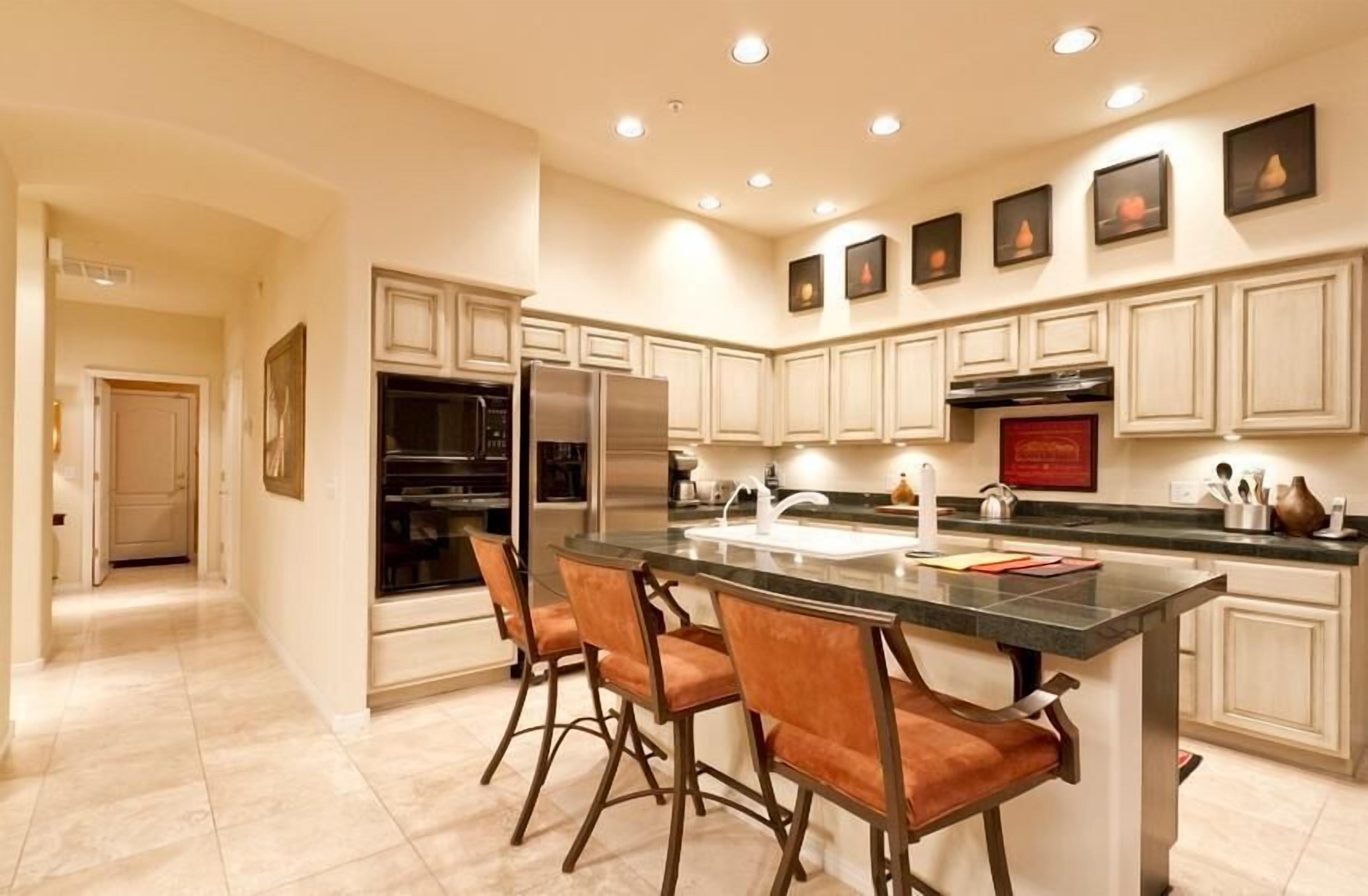 Condo, 4 Bedrooms | Private kitchen | Coffee/tea maker, fridge, microwave