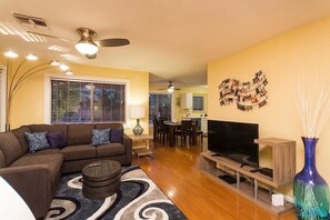 Condo, 4 Bedrooms, Pool View | Living area