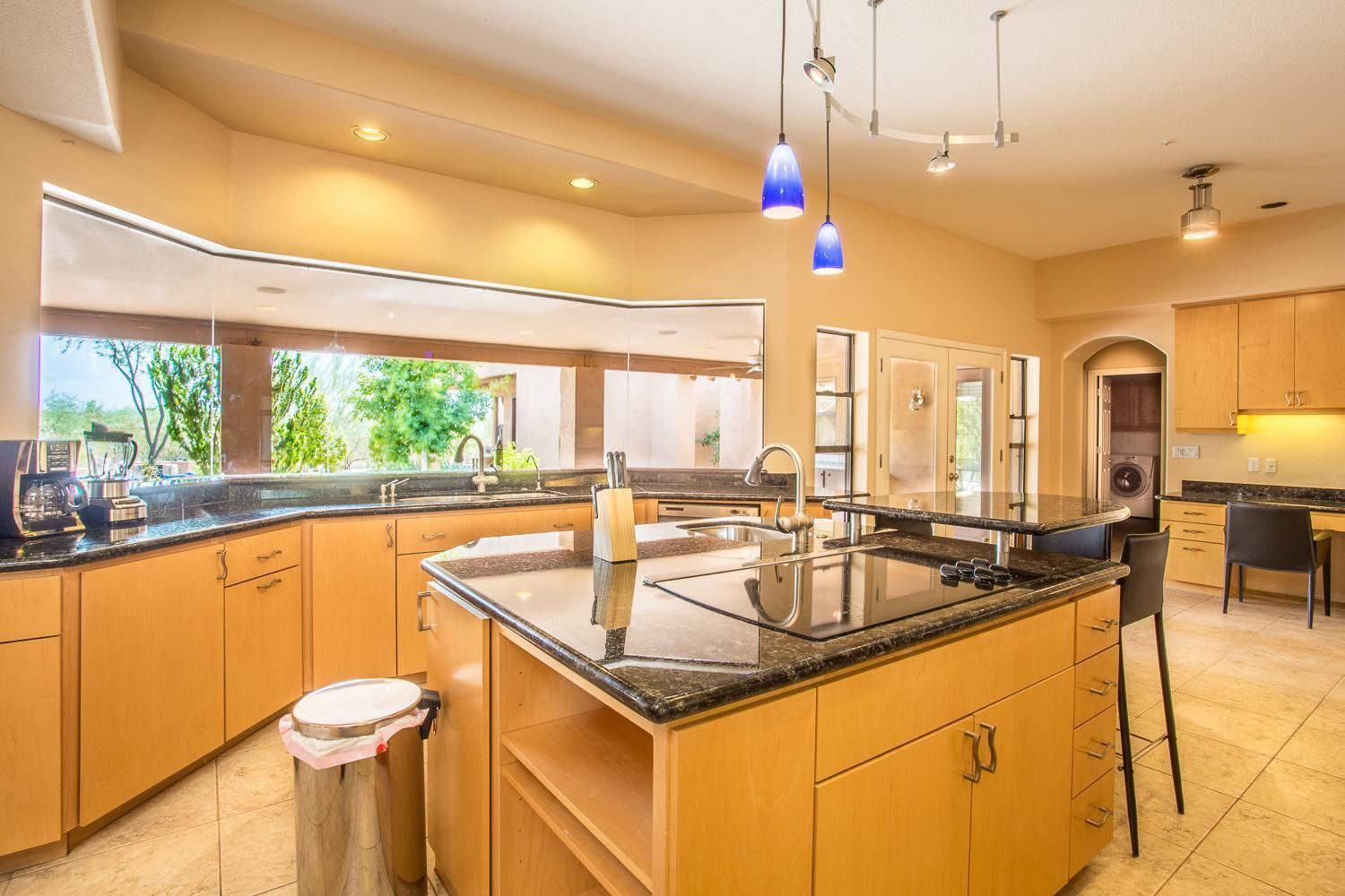 Condo, 6 Bedrooms | Private kitchen